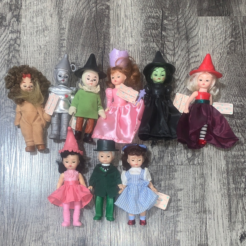 Vintage Madame Alexander Wizard of Oz Dolls - Set of 9